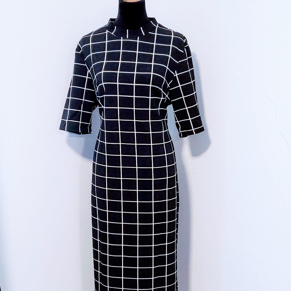 Plus size Mock Neck Gingham print Dress💕🦄 - Picture 4 of 8